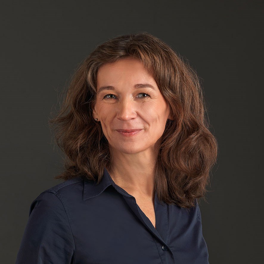 Portrettfoto av kvinnelig kartverks-ansatt