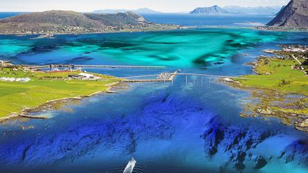 Flyfoto av Søre Vaulen med terrengmodell av havnbunn redigert inn i bildet. Fotomontasje.