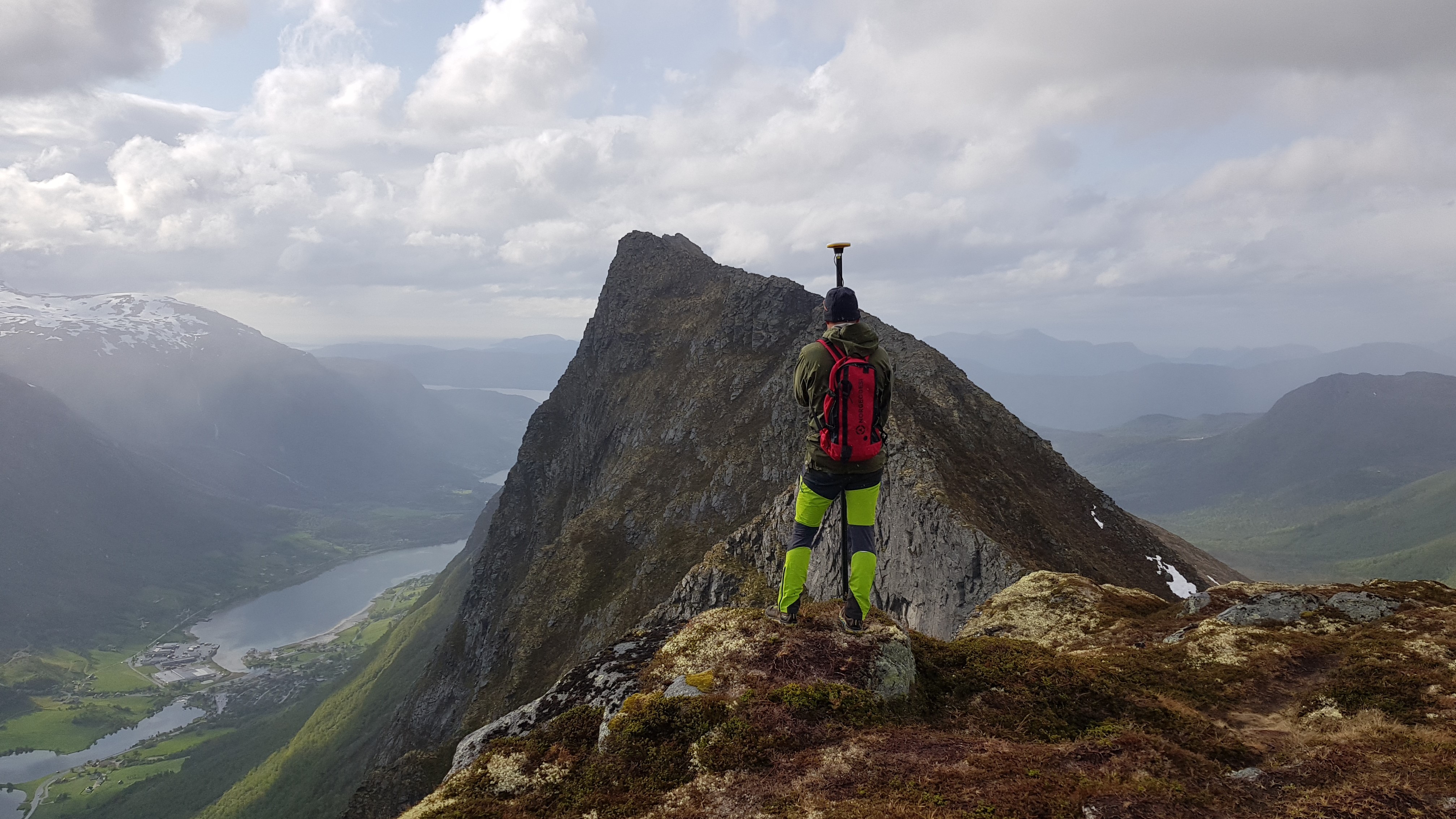 NorGeodesi måler. Foto Magnus Bratvold